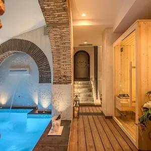 Boutique Relais Barozzi & Guest house Rome
